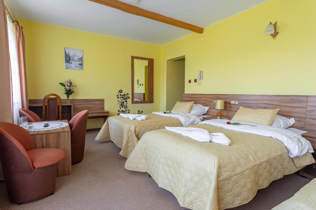 Hotel Goralski Raj Nowy Targ Buitenkant foto