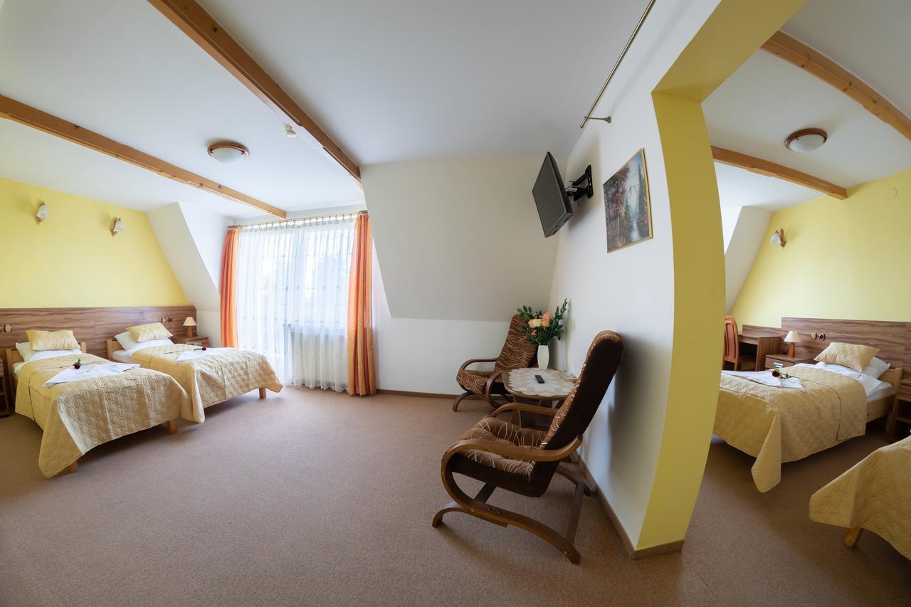 Hotel Goralski Raj Nowy Targ Buitenkant foto